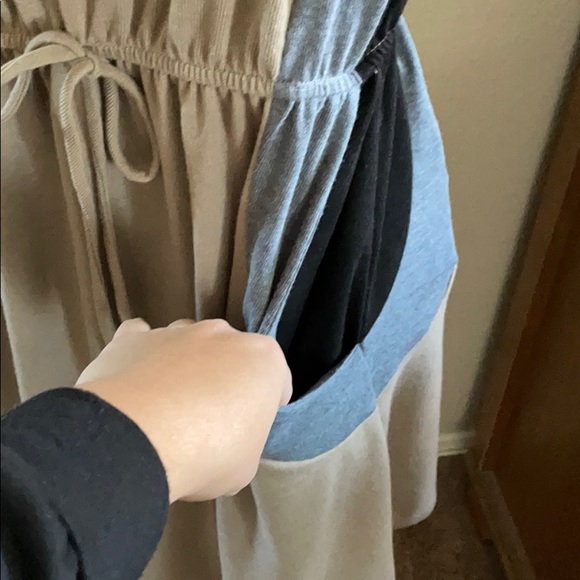 Cute short sleeve dress with pockets - Picture 4 of 4